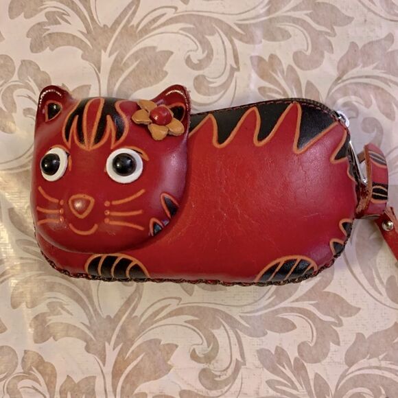 Art Design Red Stiff Leather Kitty Cat Small Mini Coin Purse Gorgeous - Picture 1 of 3